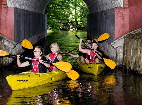 Szkolny klasowy spływ kajakowy